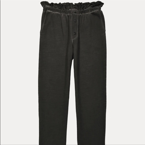 NEW SOMETHING NAVY Ruffle Cropped Sweat Pants, S - Picture 2 of 4